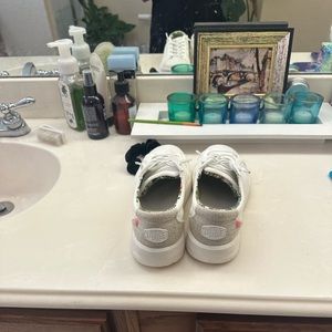 Hey Dude Womens size 8